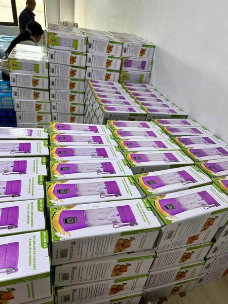 Rechargeable juice blender cup