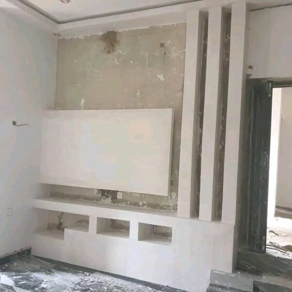 Décor en plâtre moderne