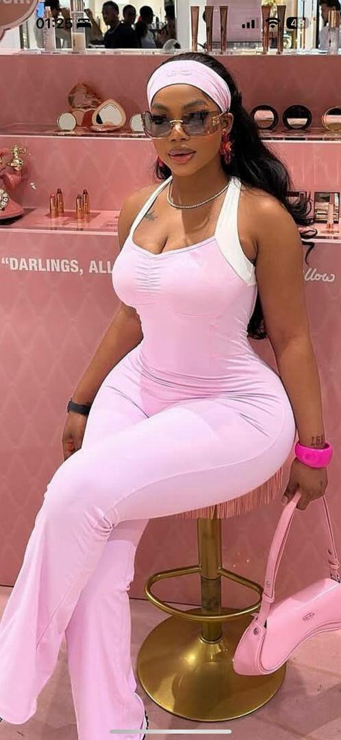 Combinaison Rose Élégante