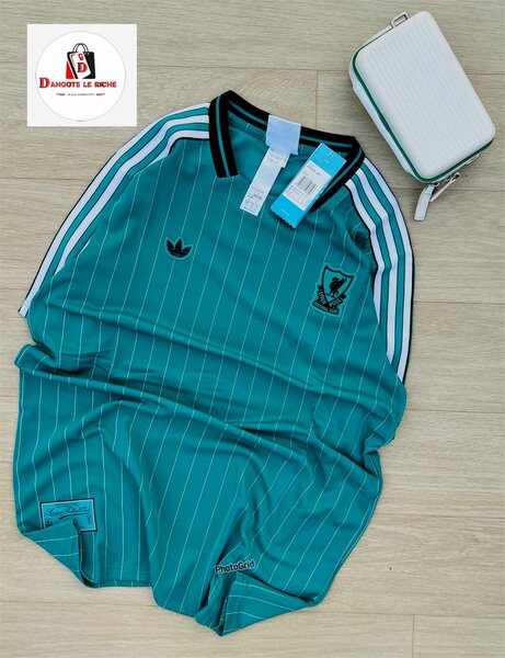 Maillot rétro football vert