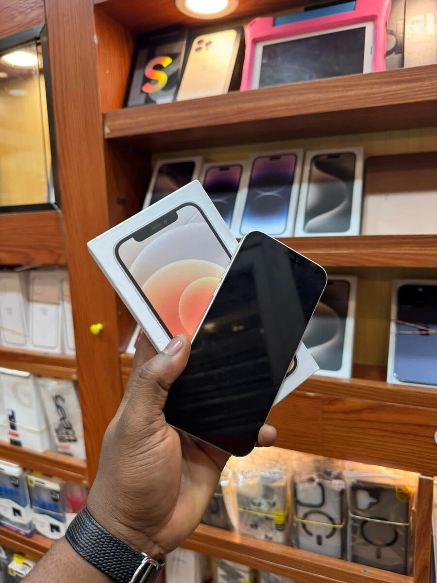 iPhone 12 Blanc 64Go