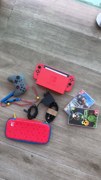 Nintendo switch avec tous ses accessoires