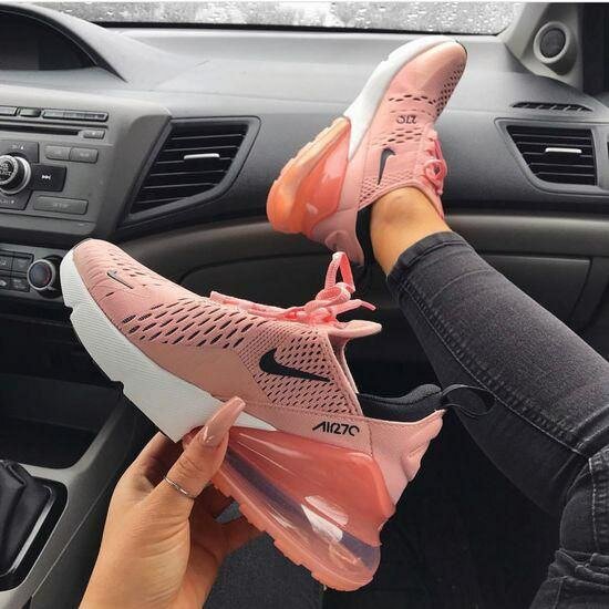 NIKE AIRMAX 270