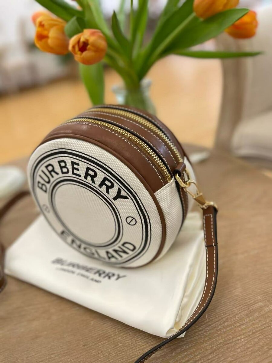 Sac rond Burberry élégant