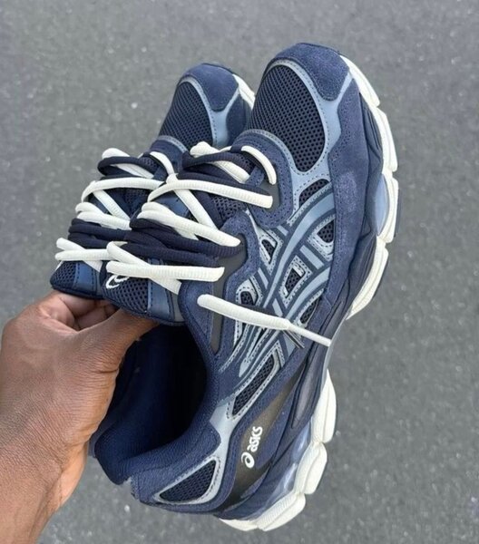 Chaussures de course Asics