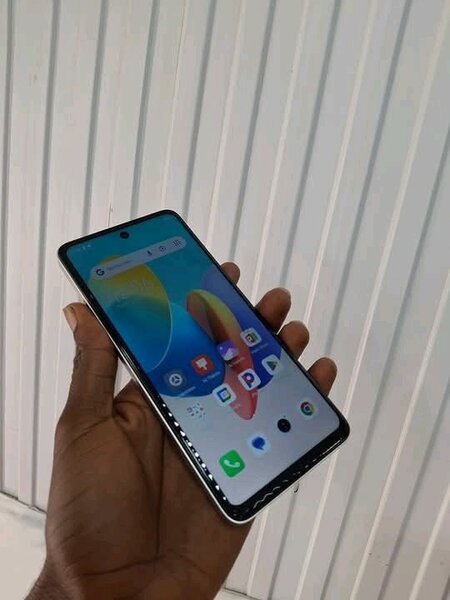 Smartphone Tecno moderne