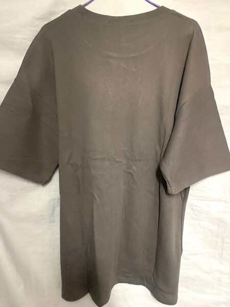 T-shirt gris unisexe tendance