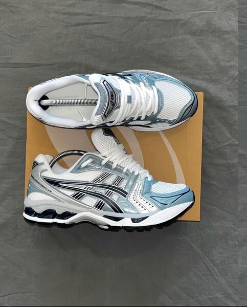 Baskets de course confort homme