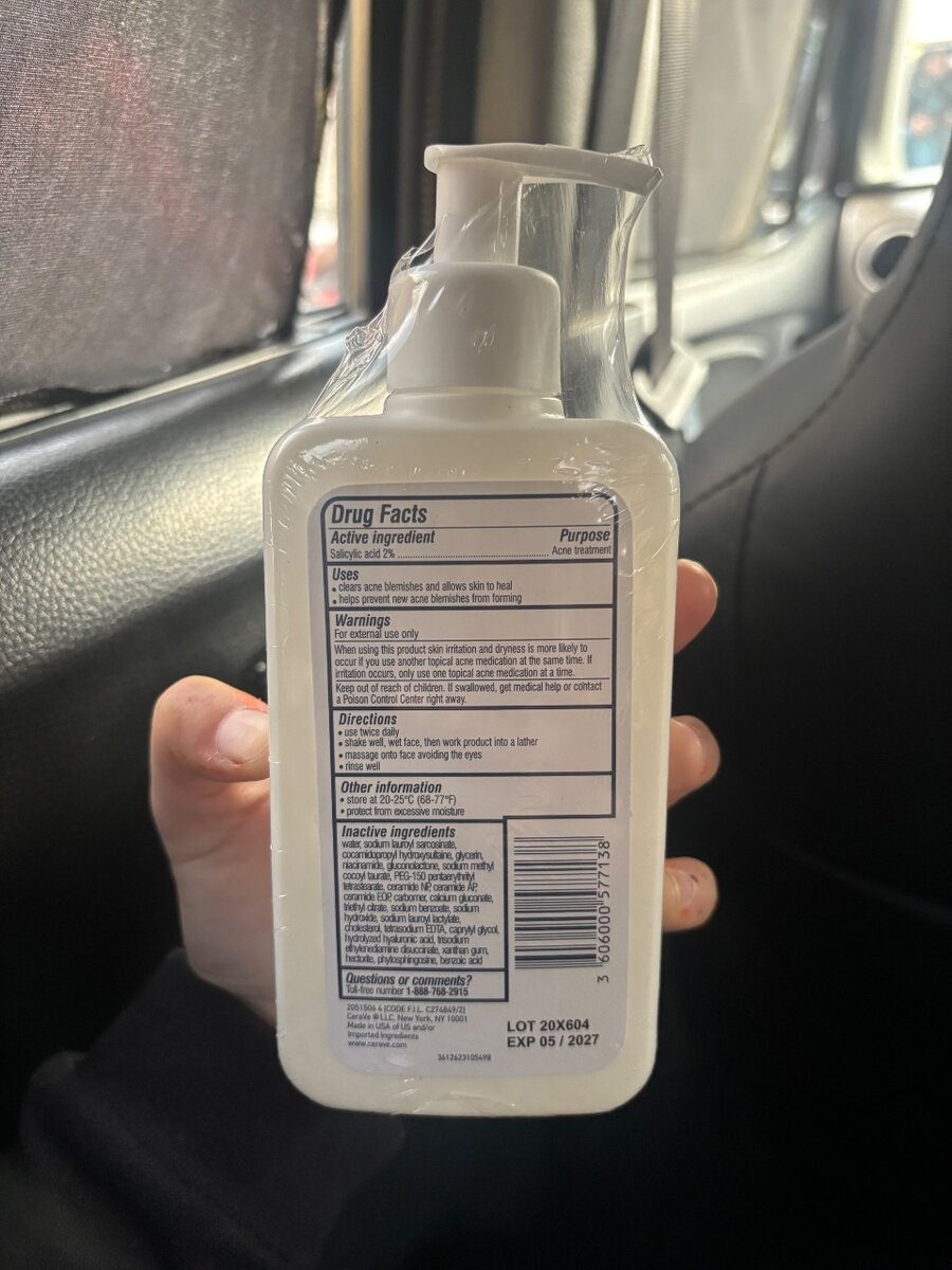 Cera ve acne cleanser