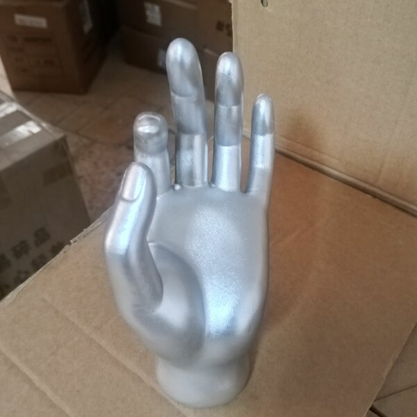 Porte-bijoux main dorée