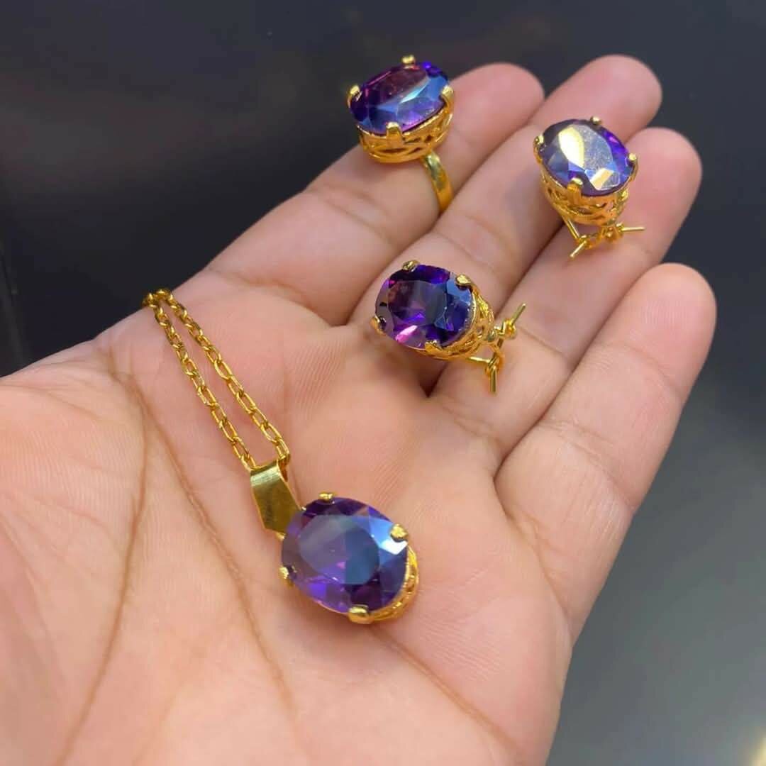 Ladies chain earring and ring