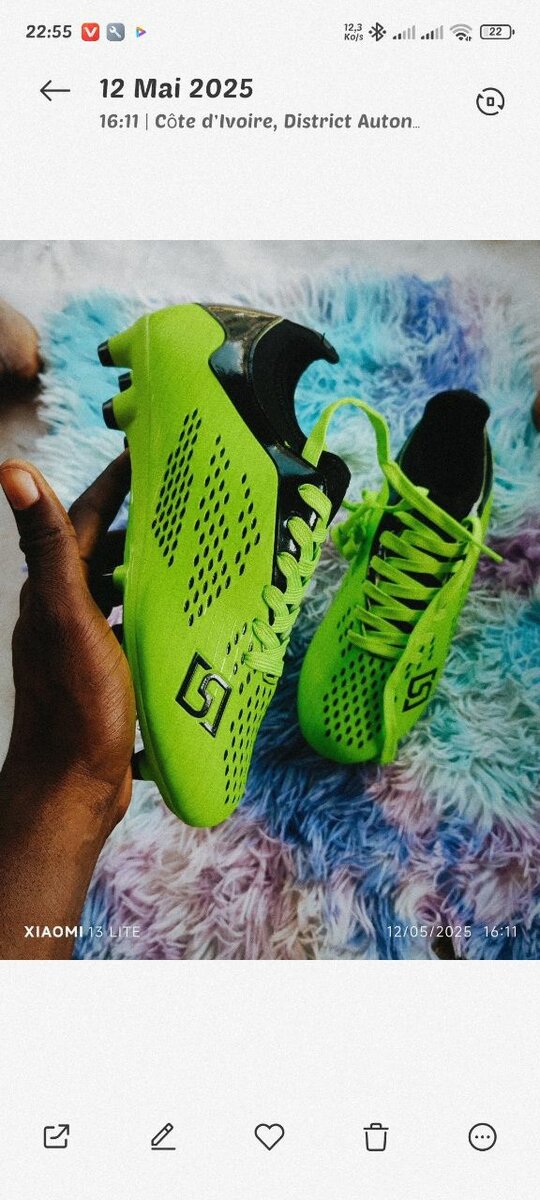 Chaussures de football légères