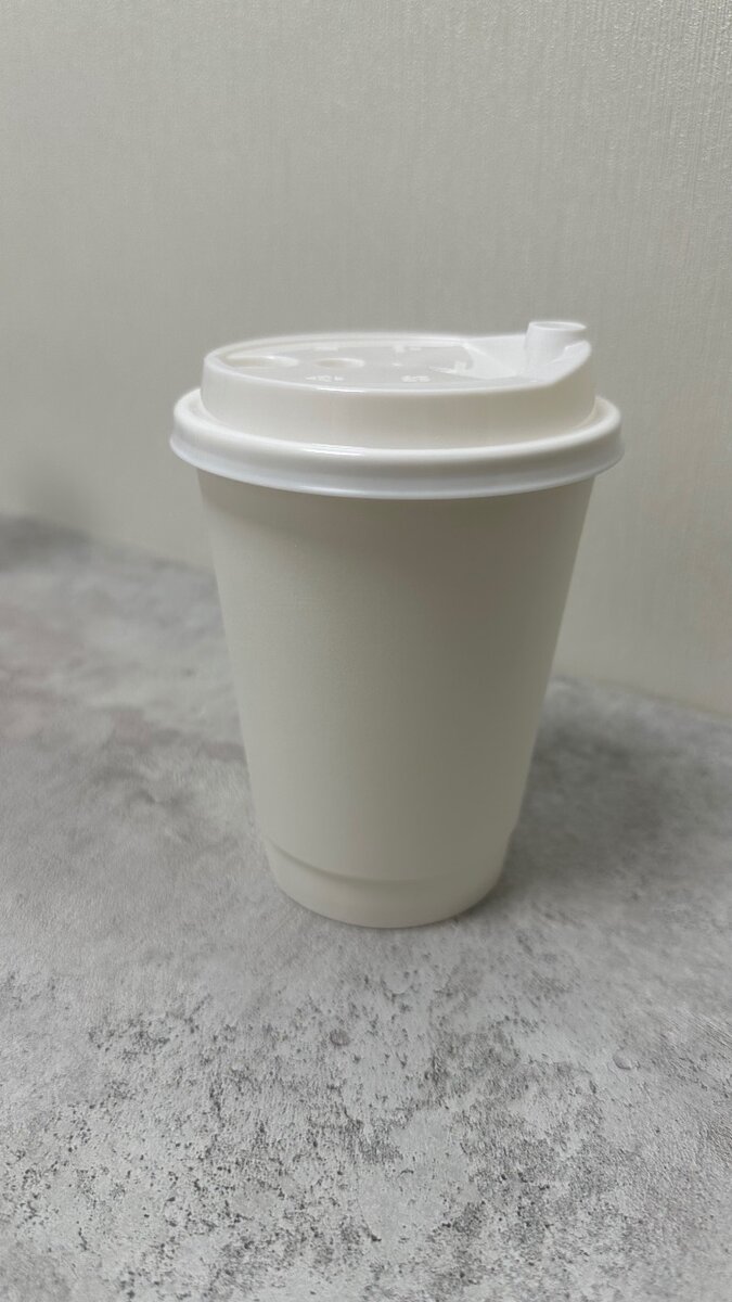 Бумажные стаканчики двухслойные