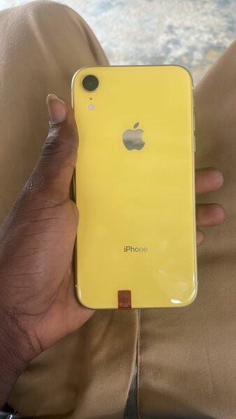 iPhone XR Jaune