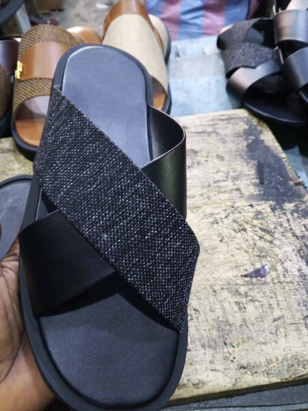 Sandales tressées homme