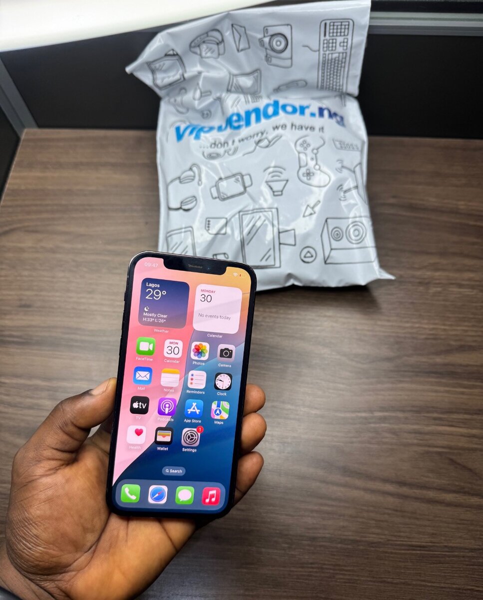 Clean iPhone 12Pro 128Gb on deal