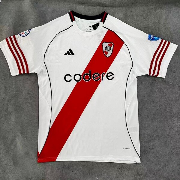 Maillot de football blanc rouge