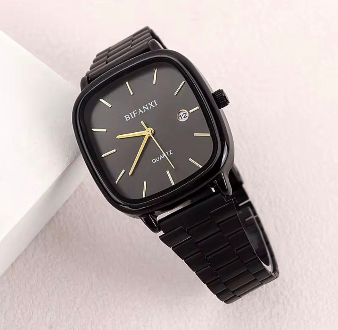 Montre homme élégante en acier