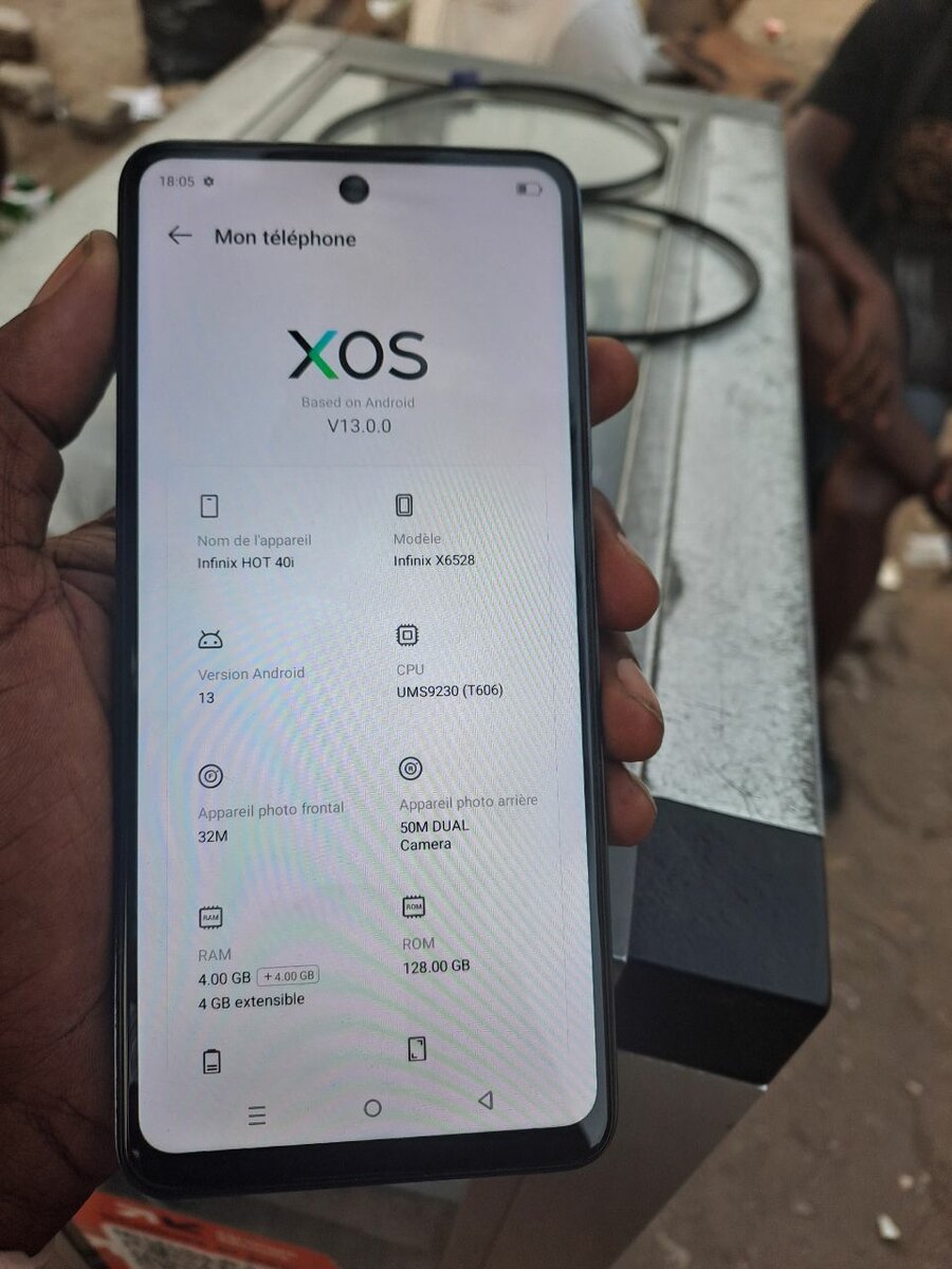 Infinix Hot 40i 128gb/4+4gb ram