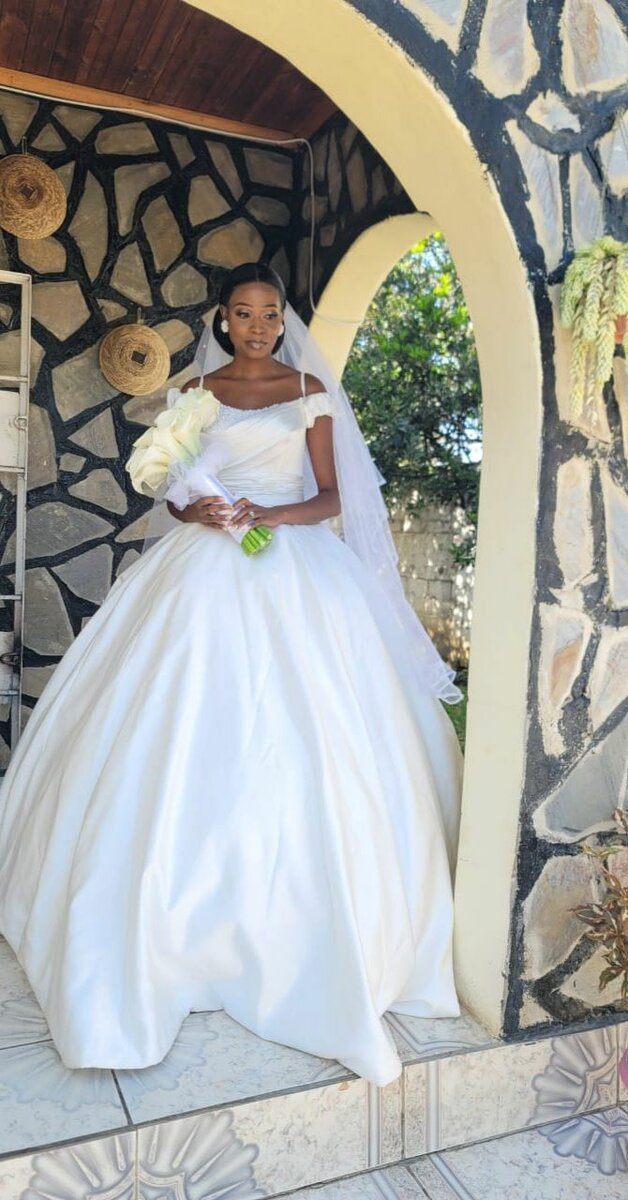 Ballgown wedding dress for hire