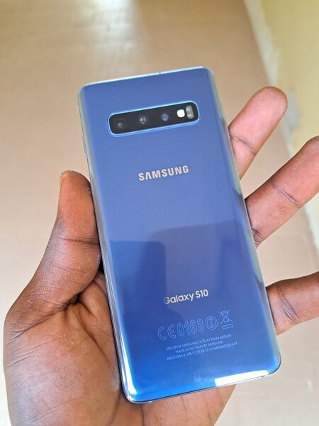 Samsung S10 simple