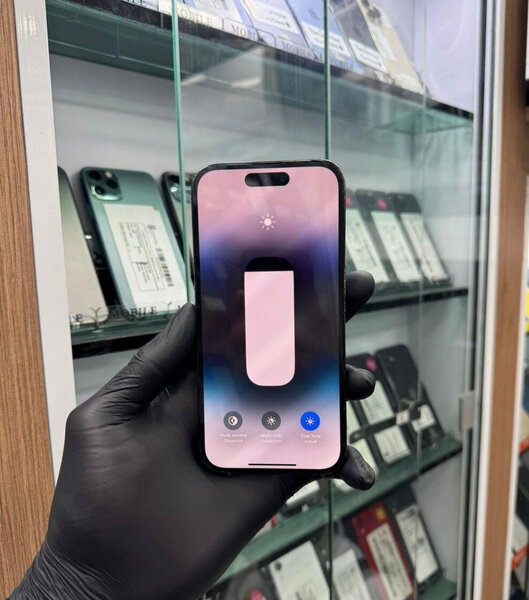 iPhone 14 pro 256 Go Gris