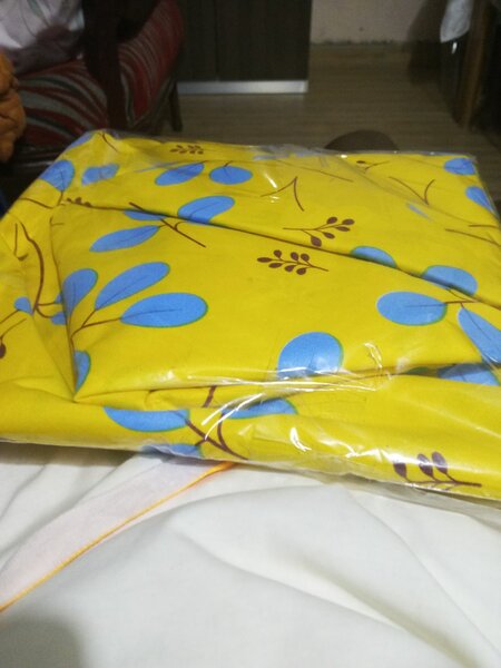 Housse de Couette Jaune à Motifs