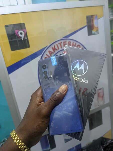 Motorola Edge plus