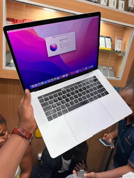 Ordinateur portable MacBook Pro 15"