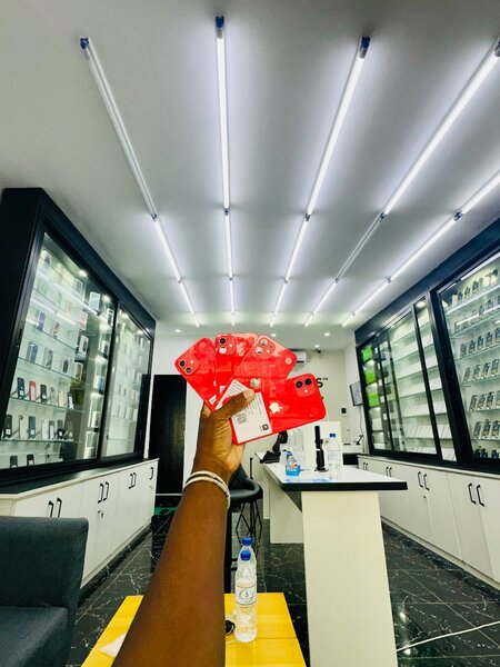 iPhone 12 simple rouge 64 giga