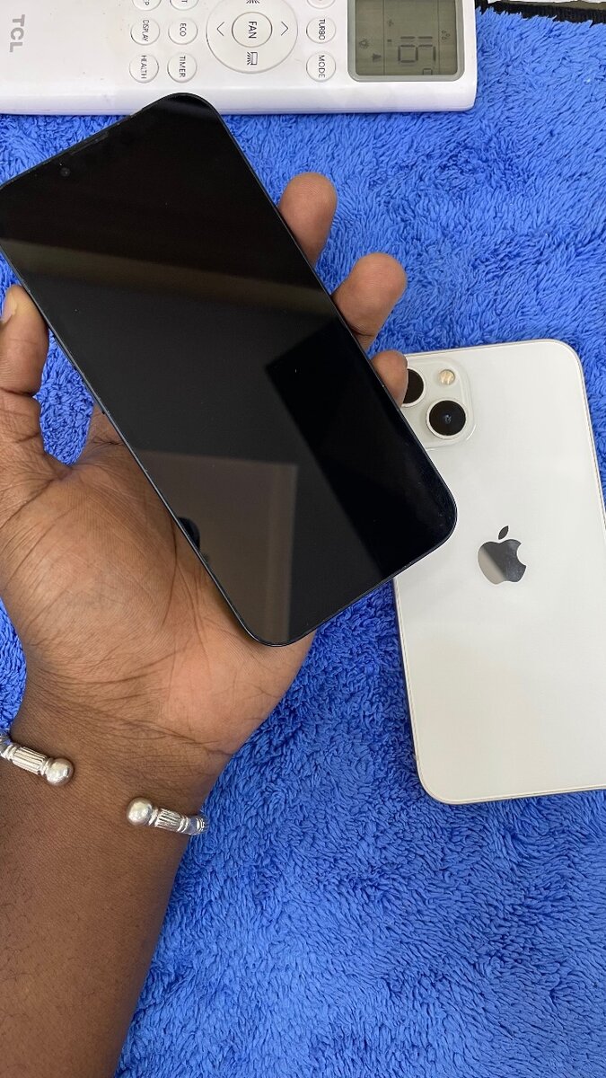 iPhone 13 128 Go Apple noir