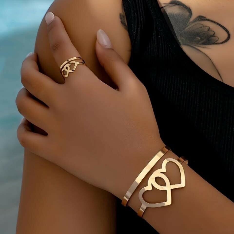 Bracelet et Bague en Or Design