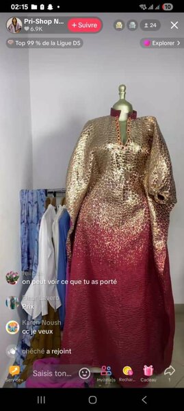 Robe dorée élégante