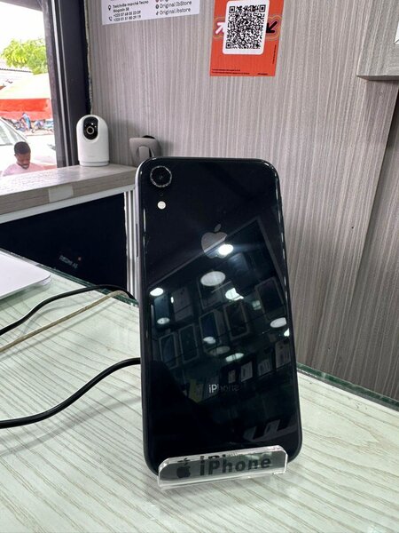 iPhone XR Noir 64GB