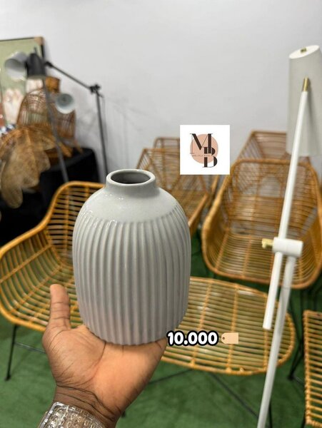 Vases décoratifs modernes