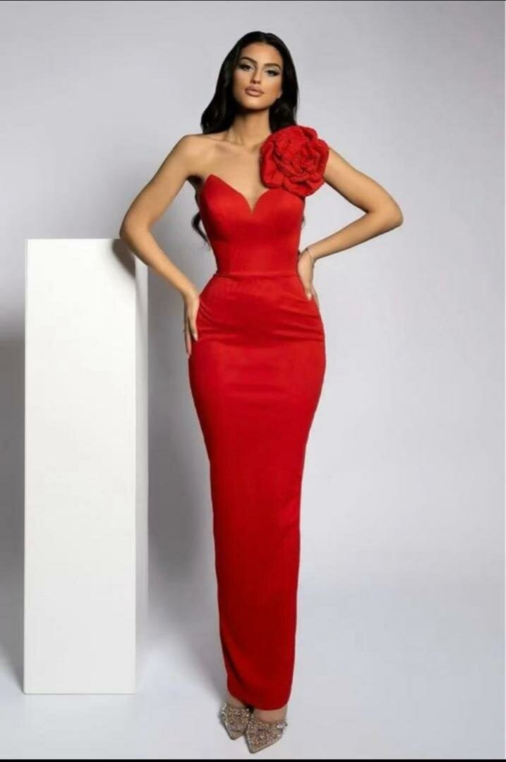 Robe soirée rouge élégante