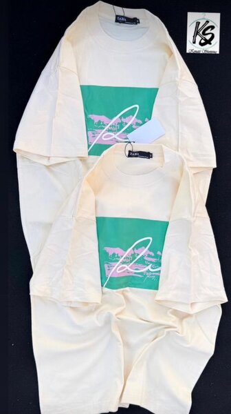 T-shirt assortie pour tous