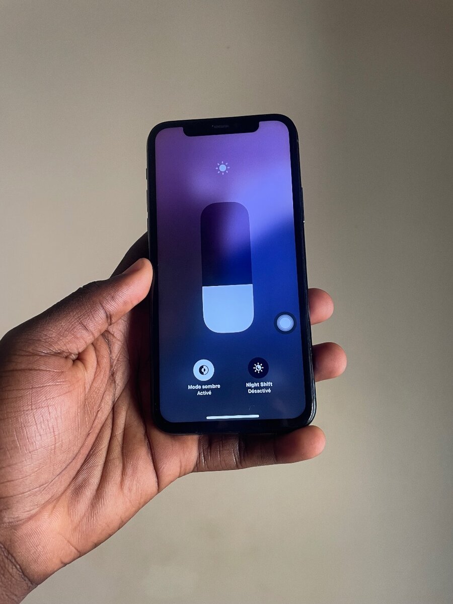 iPhone 11 Pro 64g quasi neuf