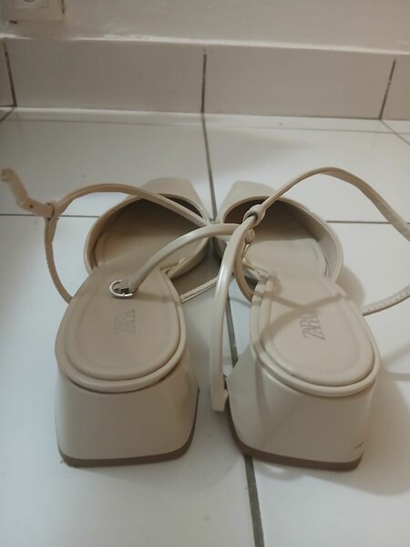 Sandales à talons carrés femme