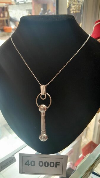 Collier Pendentif Clé Argentée