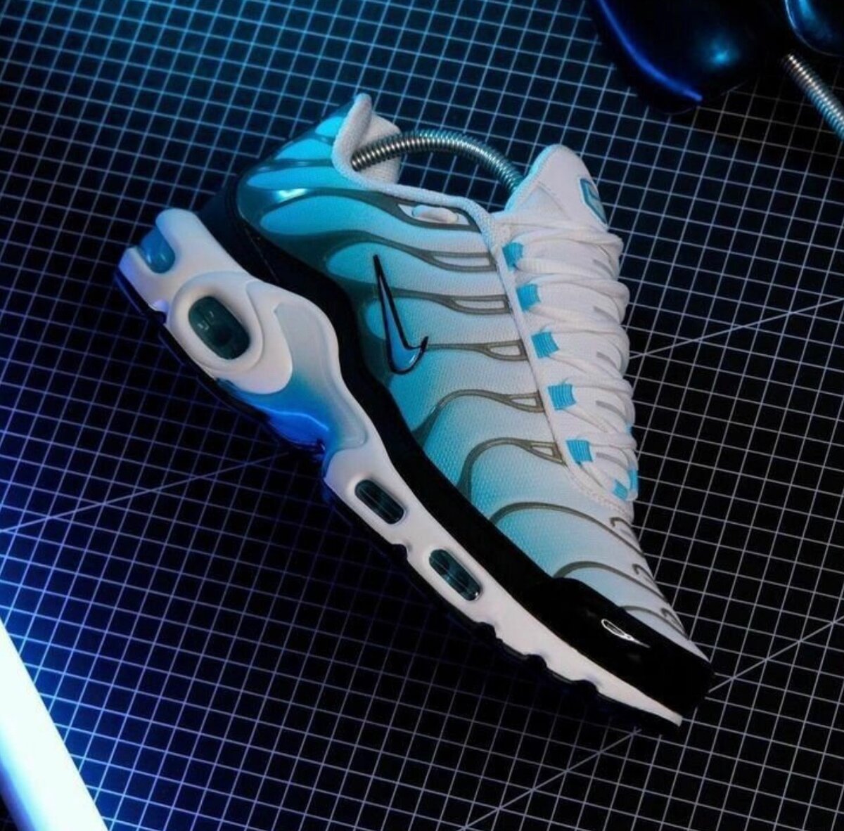 NIKE AIRMAX TN