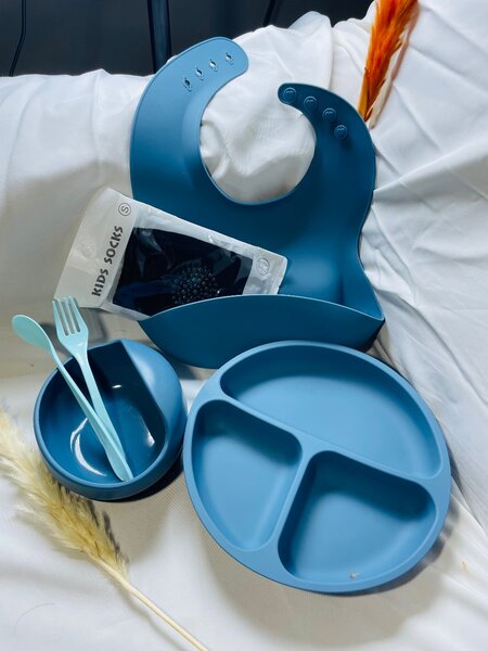 Ensemble assiette et bol en ventouse, bavoir en silicone  ,