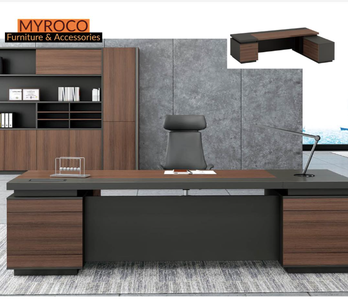 3.2m Executive desk