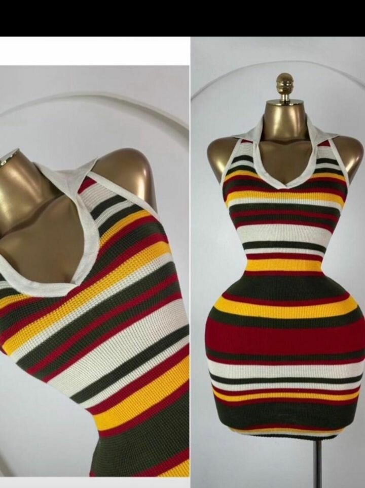 Robe moulante à rayures