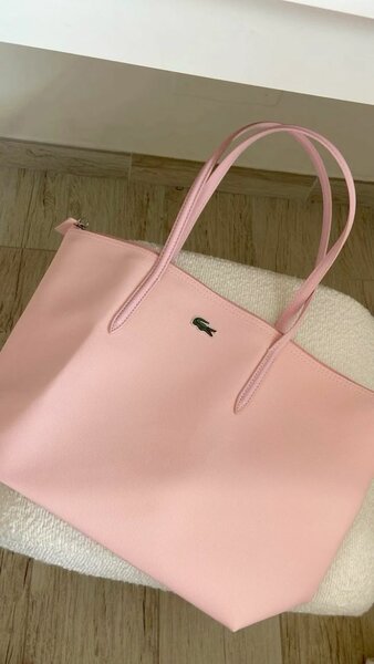Sac à main Lacoste élégant