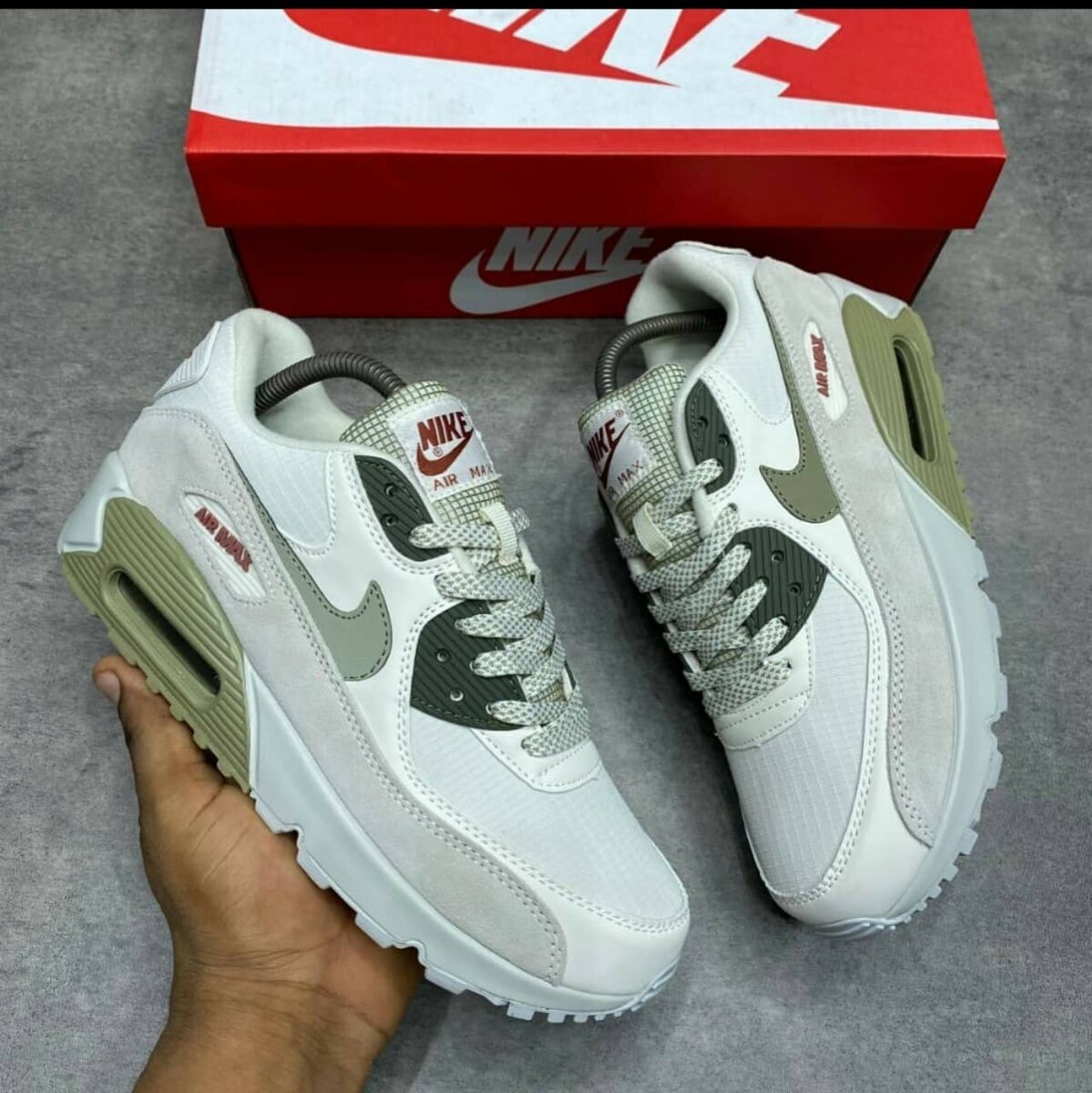 NIKE AIRMAX