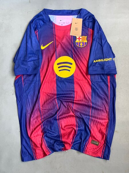 Maillot de foot Nike Barcelona Spotify rouge et bleu