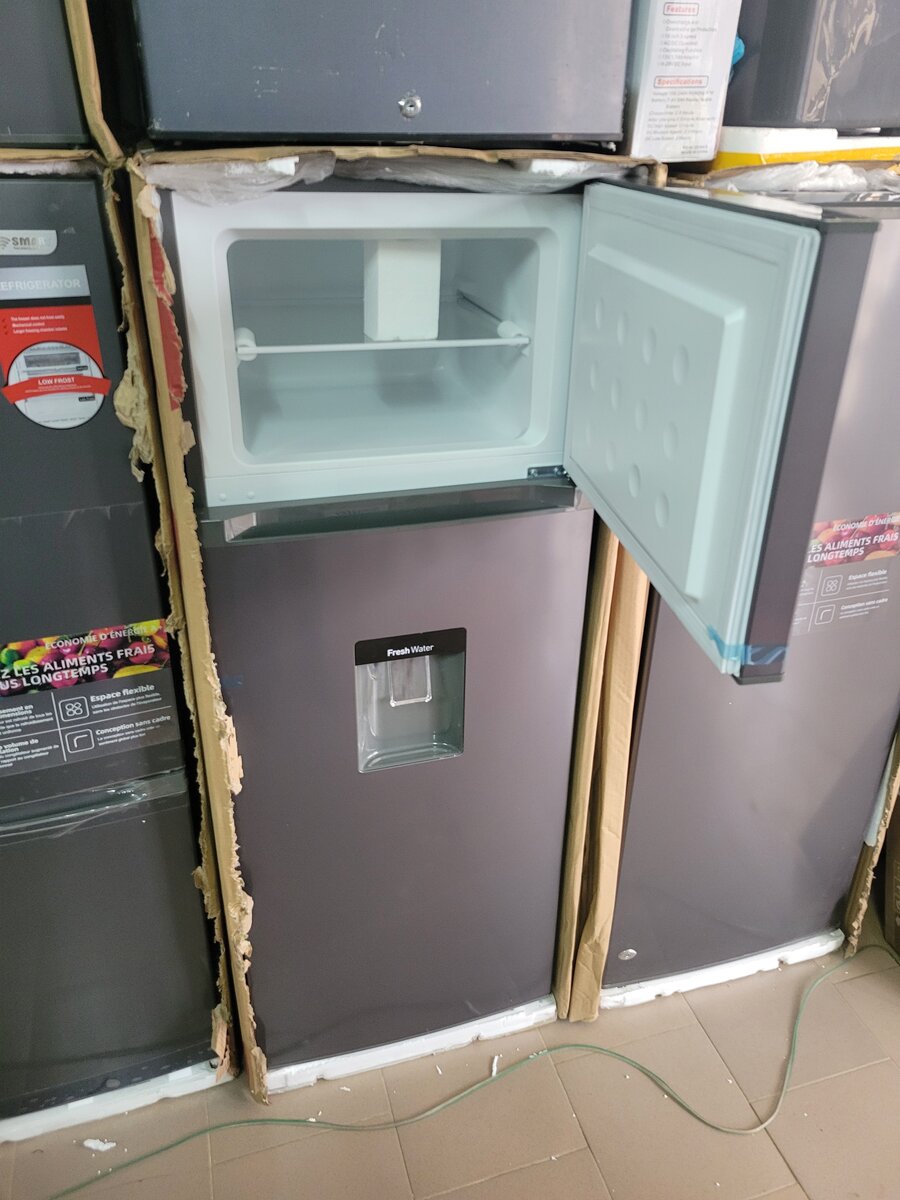 RÉFRIGERATEUR 2 BATTANTS 230 LITRES SMART TECHNOLOGY