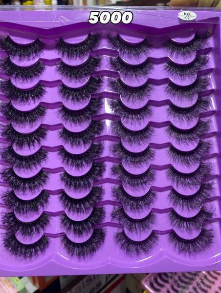 Voluminous Faux Lashes Set