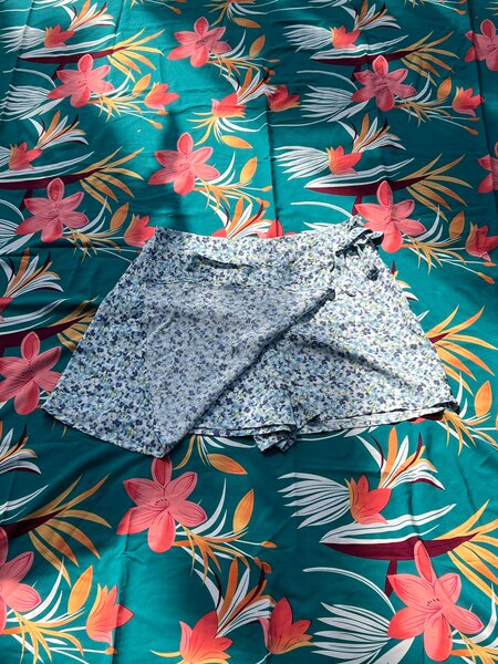 Jupes fleuries élégantes